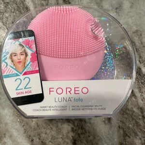 BRAND NEW Foreo Luna fofo pink facial cleansing brush with app